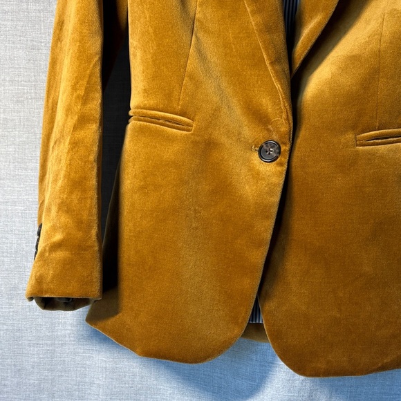 J. Crew - Parke Velvet Women’s Blazer in gold-mustard color - NWOT SZ. 4 petite - Picture 4 of 13